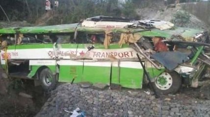 В Эквадоре перевернулся автобус, есть погибшие и раненые