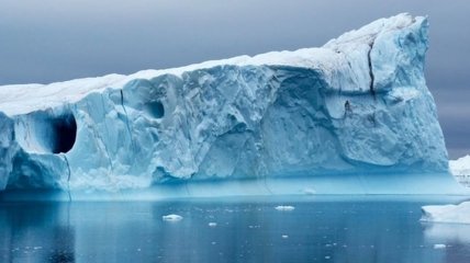 От Антарктиды откололся айсберг, в пять раз превышающий площадь Киева (видео)