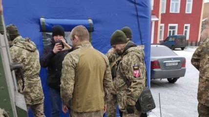 Украинского бойца удалось освободить из плена боевиков «ЛНР»: первые детали и фото