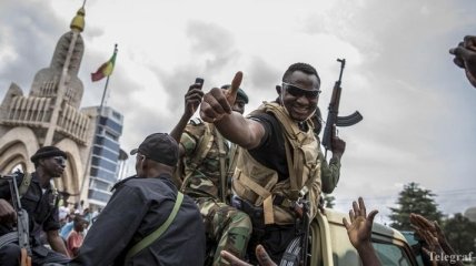 Не стремятся к власти: бунтующие военные в Мали объявили о создании переходного органа власти