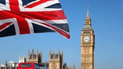 Британия ввела дополнительный визовый сбор