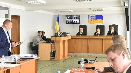 Защита Януковича намерена обратиться в ЕСПЧ