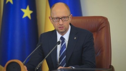 Яценюк призвал Раду принять весь пакет законов для безвизового режима с ЕС