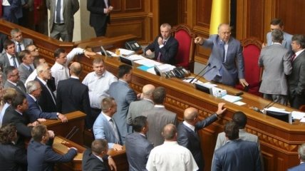 Парламент принял закон о векселях   