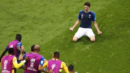 Фантастический гол защитника сборной Франции Павара в ворота Аргентины (Видео)