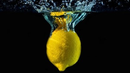 Универсальная панацея: почему стоит полюбить воду с лимоном