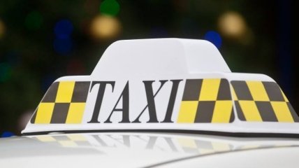2 вооруженных преступника захватили такси