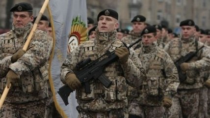 В Латвии введут штрафы за ношение военной формы