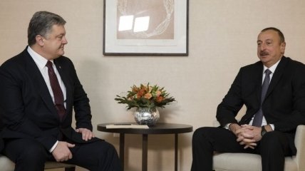 Порошенко и Алиев обсудили проекты увеличения инвестиций в экономику Украины