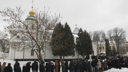 Итоги 7 января: рождественская литургия и Томос в Киеве, крушение корабля с украинцами, жалоба в ЕСПЧ, отставка главы ВБ