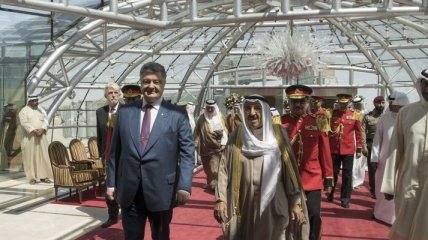 Порошенко в Катаре: договорились о военно-техническом сотрудничестве