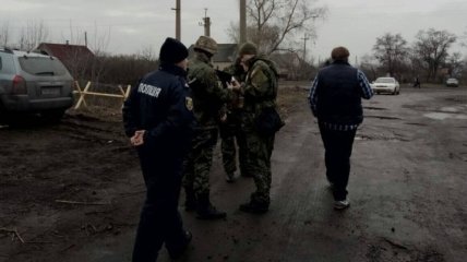Жебривский: Участники блокады, имеющие оружие, ответят по закону  