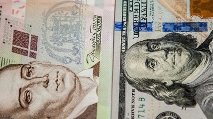 Курс валют: доллар и евро растут