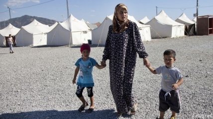 В соседних странах уже более 112 тысяч беженцев из Сирии 