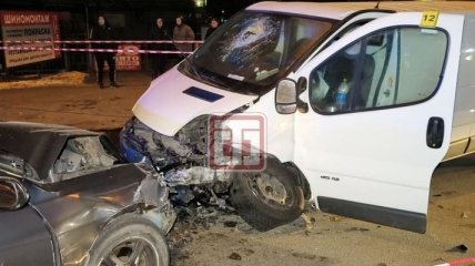Водитель Honda разбил четыре авто и сам погиб: эксклюзивные фото с места аварии в Киеве