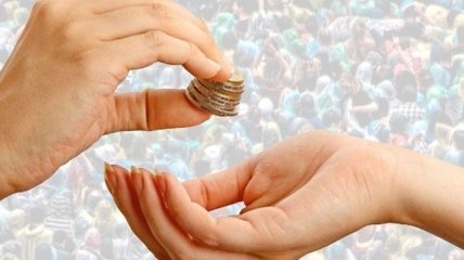 Сколько денег украинцы отдают на благотворительность?