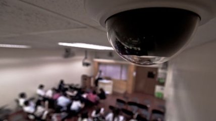В Харьковских школах устанавливают видеонаблюдение