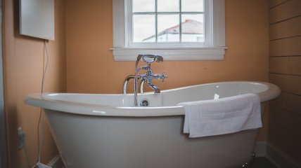 Чистка ванной действенными методами