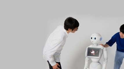 Новый робот способен воспринимать эмоции и реагировать на них
