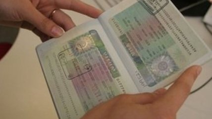 Польша за полгода выдала украинцам более полумиллиона виз