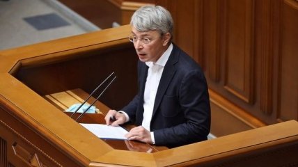 Ткаченко предстален коллективу Министерства культуры и информполитики