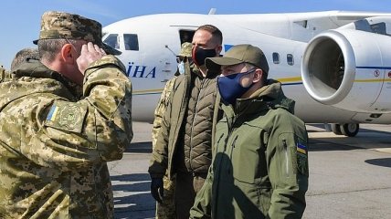 Зеленский прибыл на Закарпатье: посмотрит на военные учения