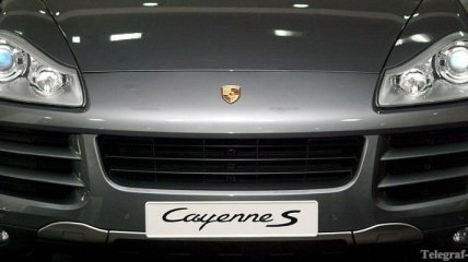 В Киеве Porsche Cayenne продали за 1000 грн
