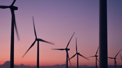 Оружие в борьбе с изменением климата: водные ветряные мельницы лучше добывают чистую энергию