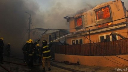 Чили страдает от пожаров, объявлен "красный" уровень опасности