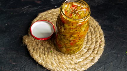 Смачний соус на зиму