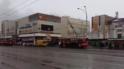В Кемерово горит торговый центр, погибли дети