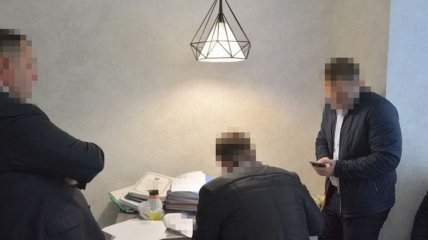 Экс-чиновников Киевской ОГА подозревают в махинациях с госимуществом