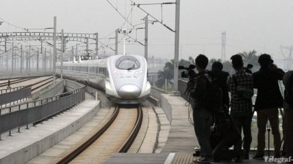 В Китае запущена самая длинная в мире железная дорога 
