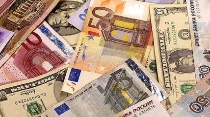 Валюта снова дорожает: сколько стоят евро и доллар 