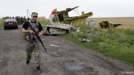 Крушение "Боинга-777" на Донбассе: главные новости, фото и видео