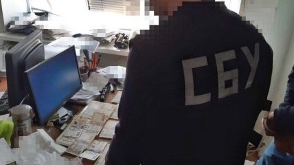 В Полтавській області спіймали чиновника-хабарника (Фото)