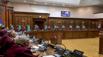 Решение Конституционного суда заблокировало реализацию местных выборов в Украине