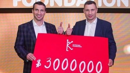 Братья Кличко на благотворительном аукционе собрали $3 миллиона