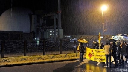 Немцы встретили радиоактивный груз из Великобритании протестами