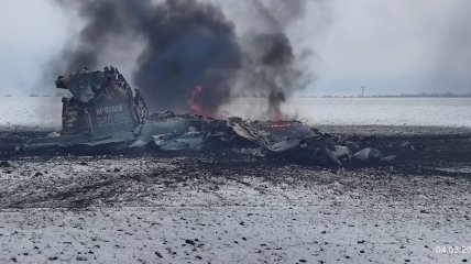 Сбитый над Украиной российский самолет