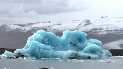 В Исландии почтили память ледника, который исчез из-за изменений климата