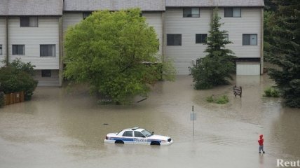 В Канаде из-за наводнения эвакуированы 75 тыс человек