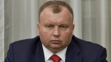 Нардеп через суд требует запретить Гладковскому выезд на ПМЖ за границу