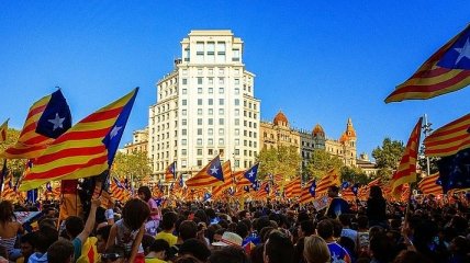 Национальный день Каталонии: в Барселоне протестуют