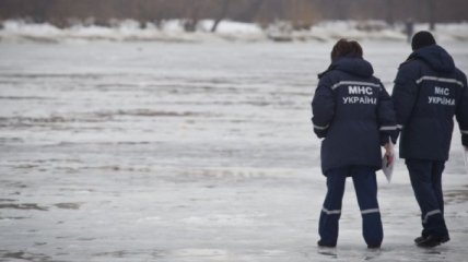 Две девочки провалились под лед и утонули