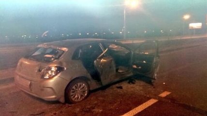 Колонна ”Беркута” разбила машину активиста Автомайдана