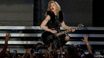  Мадонна извинилась за отмену концертов в Австралии