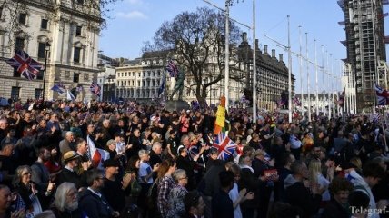 День Brexit: Тысячи жителей Лондона собрались требовать выхода из ЕС