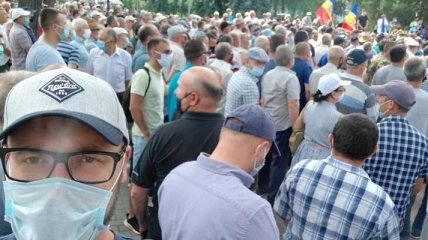 В Молдове ветераны потребовали отставки Додона 