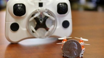 Axis Drones представил дрон размером с монету (Видео)